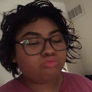 Meet your Posher, Lyndcy